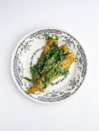 Острые перчики, маринованные по-домашнему