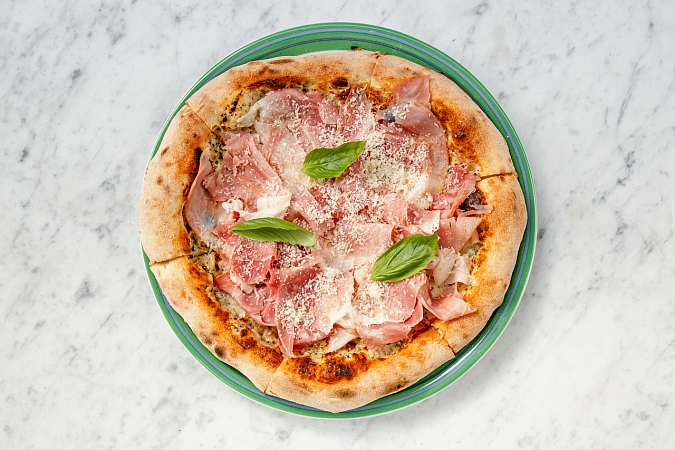 Прошутто котто и трюфельный крем без глютена