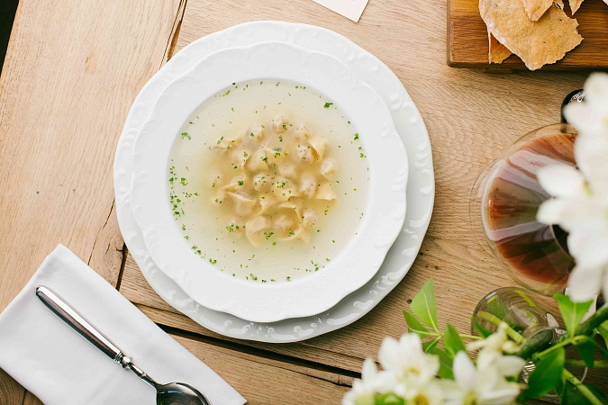 Аньолини с телятиной  в бульоне