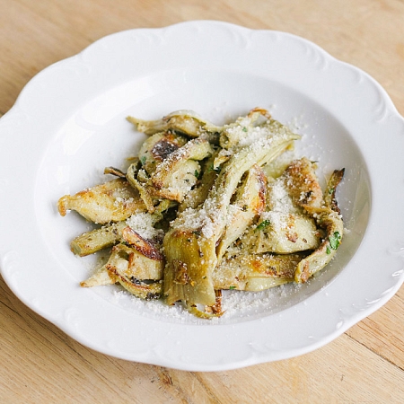 Жареные артишоки с пармезаном