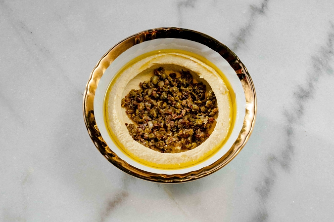 Хумус с тапенадом из оливок