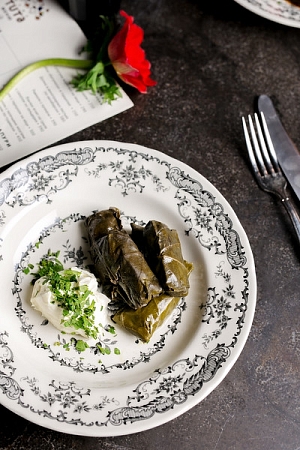 Долма в виноградных листьях по-авлабарски